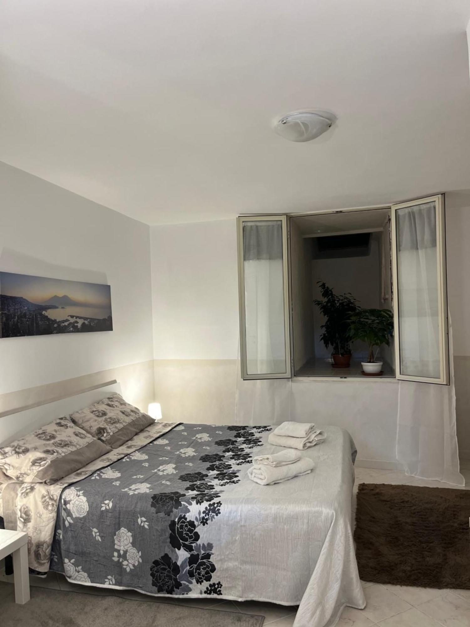 Casa Elena - Casa Vacanze Napoli Centro Villa Exterior photo